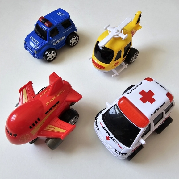 Lot of 4 Emergency Vehicle Toys 4" Police, Ambulance, Jet Fire Dept, Helicopter - Picture 12 of 13
